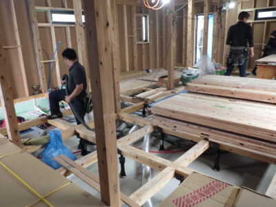 新築 基礎断熱工事中